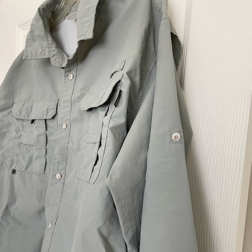 Men's Gray UPF Button-Up Shirt